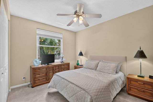 6733 Finamore Circle, Lake Worth, FL 33467