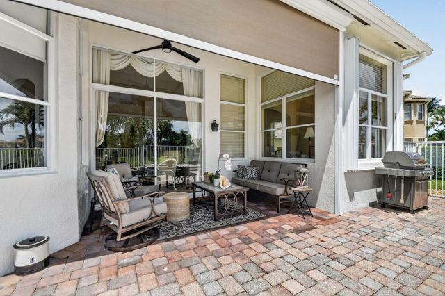 6733 Finamore Circle, Lake Worth, FL 33467