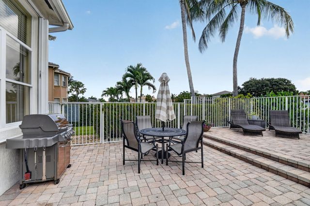 6733 Finamore Circle, Lake Worth, FL 33467