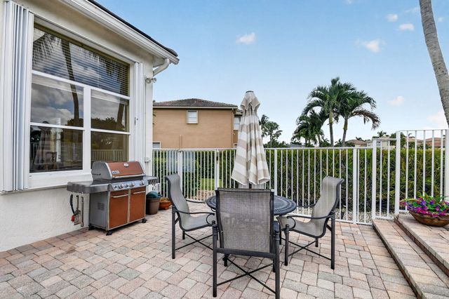 6733 Finamore Circle, Lake Worth, FL 33467