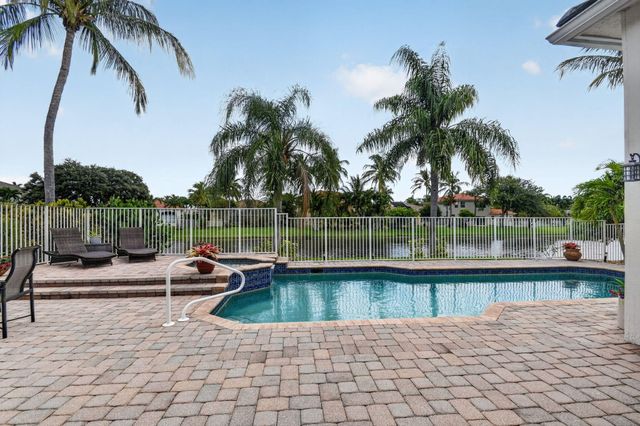 6733 Finamore Circle, Lake Worth, FL 33467