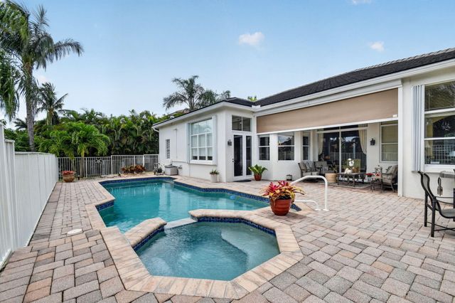 6733 Finamore Circle, Lake Worth, FL 33467