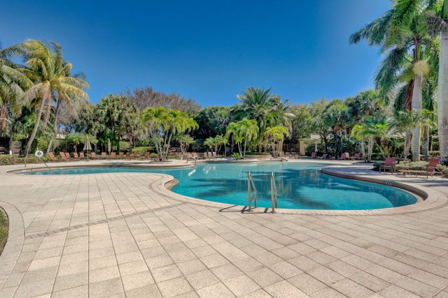 6733 Finamore Circle, Lake Worth, FL 33467