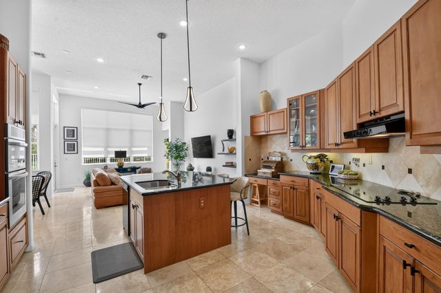 6733 Finamore Circle, Lake Worth, FL 33467