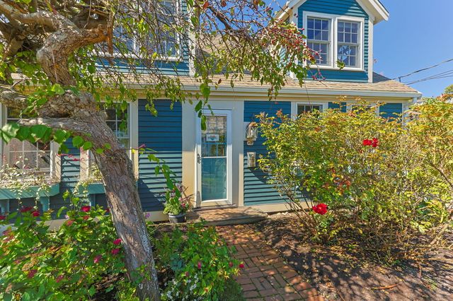 28 Commercial Street Unit 2, Provincetown, MA 02657