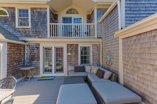 28 Commercial Street Unit 2, Provincetown, MA 02657