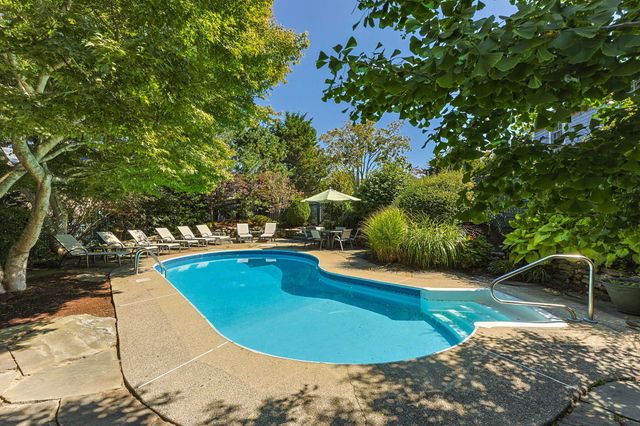 28 Commercial Street Unit 2, Provincetown, MA 02657