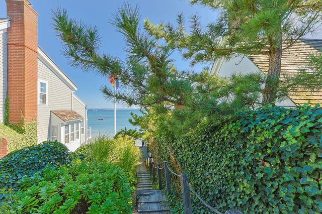 28 Commercial Street Unit 2, Provincetown, MA 02657