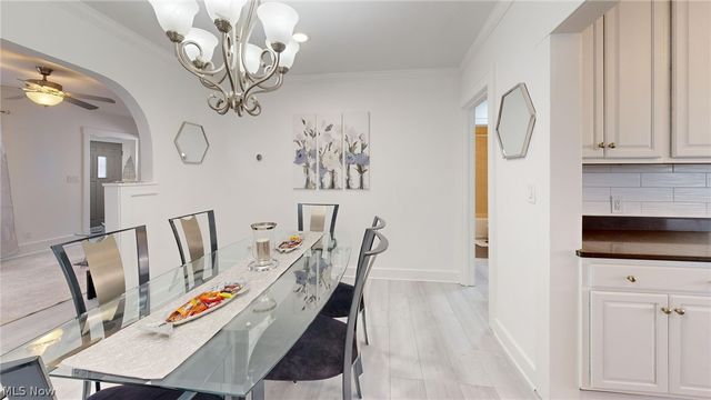 6502 Farnsworth Drive, Parma, OH 44129