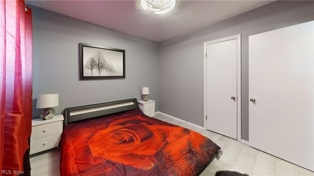 6502 Farnsworth Drive, Parma, OH 44129