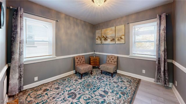 6502 Farnsworth Drive, Parma, OH 44129