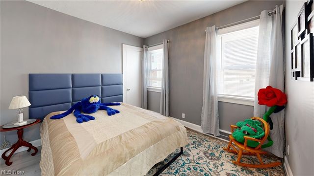 6502 Farnsworth Drive, Parma, OH 44129