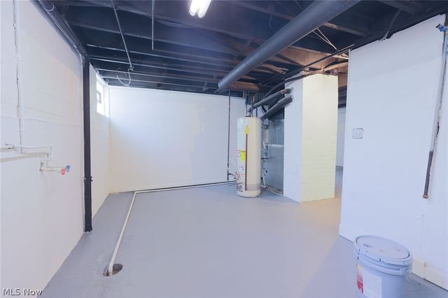 6502 Farnsworth Drive, Parma, OH 44129