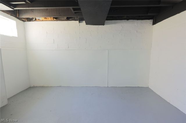 6502 Farnsworth Drive, Parma, OH 44129