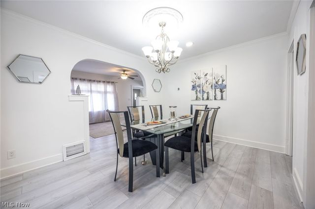 6502 Farnsworth Drive, Parma, OH 44129