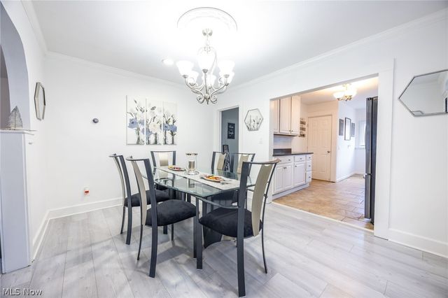 6502 Farnsworth Drive, Parma, OH 44129