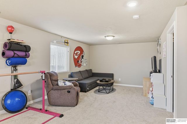 14822 S 19th Street, Bellevue, NE 68123