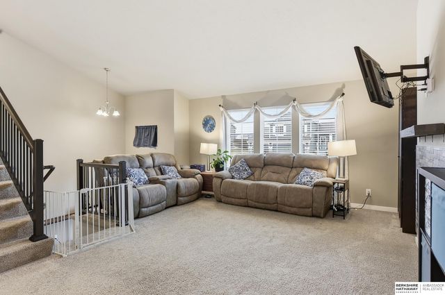 14822 S 19th Street, Bellevue, NE 68123