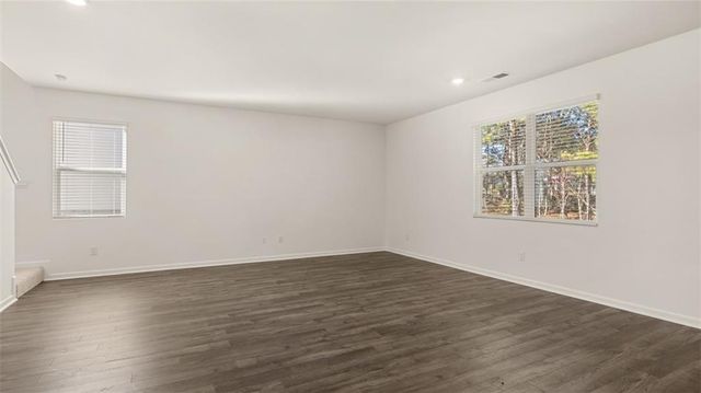 70 Weymouth Drive, Locust Grove, GA 30248