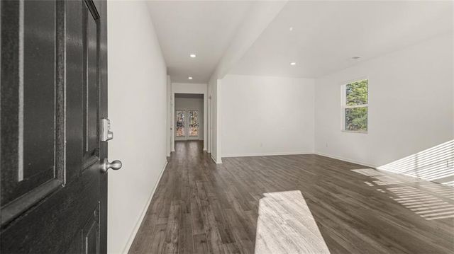 70 Weymouth Drive, Locust Grove, GA 30248