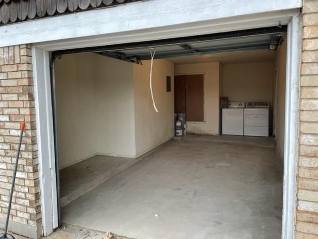 12200 Thompkins DR B, Austin, TX 78753