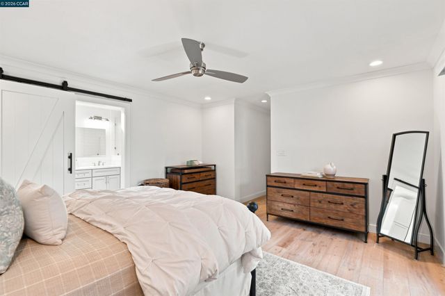 640 Dolphin Dr, Danville, CA 94526