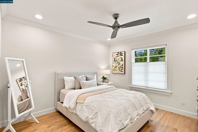 640 Dolphin Dr, Danville, CA 94526