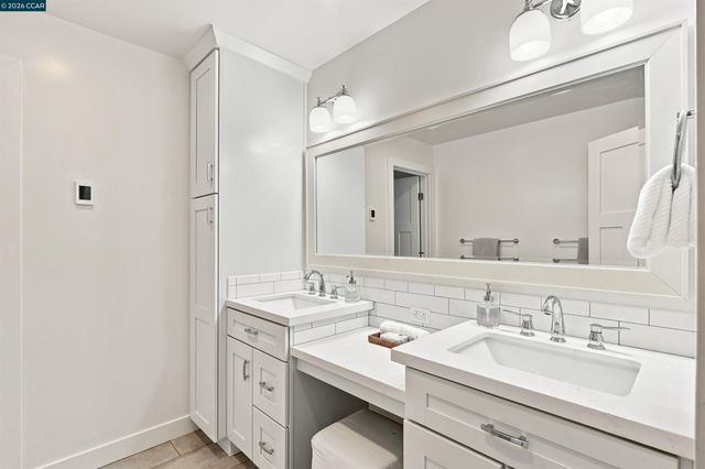 640 Dolphin Dr, Danville, CA 94526