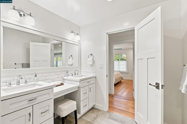 640 Dolphin Dr, Danville, CA 94526