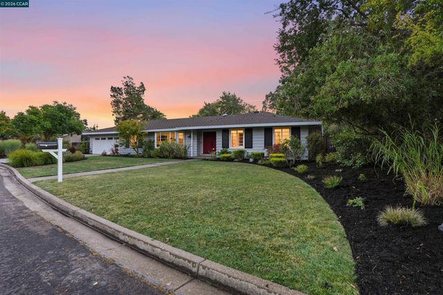 640 Dolphin Dr, Danville, CA 94526