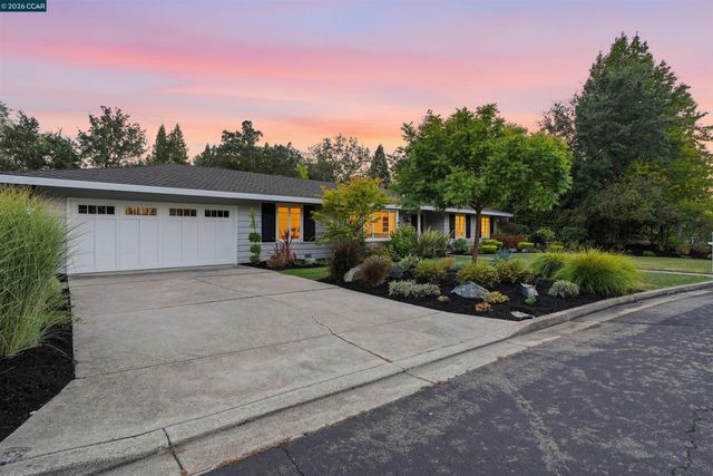 640 Dolphin Dr, Danville, CA 94526
