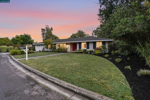 640 Dolphin Dr, Danville, CA 94526