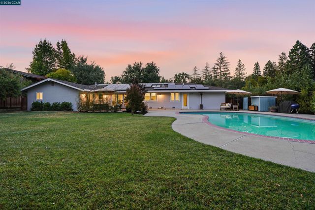 640 Dolphin Dr, Danville, CA 94526