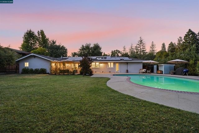 640 Dolphin Dr, Danville, CA 94526