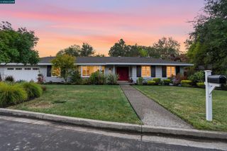 640 Dolphin Dr, Danville, CA 94526