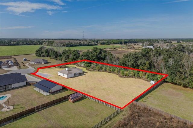 13198 Gopher Court, Elberta, AL 36530