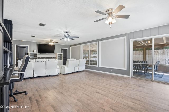 3337 HOLLYCREST Boulevard, Orange Park, FL 32073