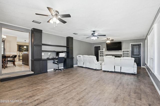 3337 HOLLYCREST Boulevard, Orange Park, FL 32073