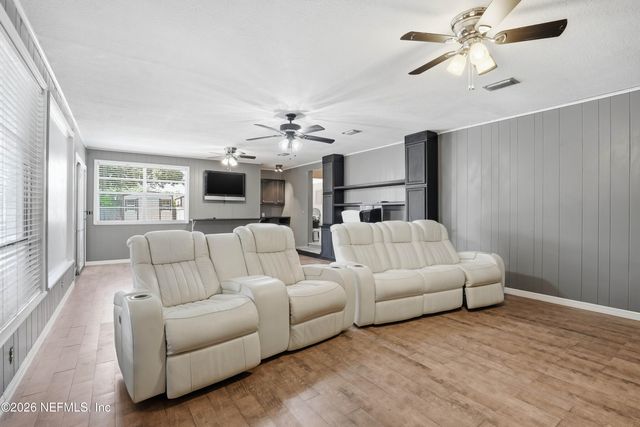 3337 HOLLYCREST Boulevard, Orange Park, FL 32073