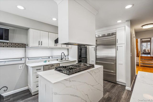15443 Riverside Drive, Whitestone, NY 11357