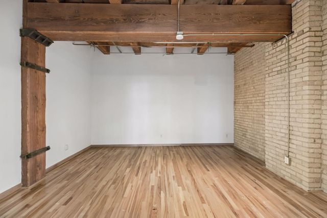 607 Washington Avenue S 303, Minneapolis, MN 55415