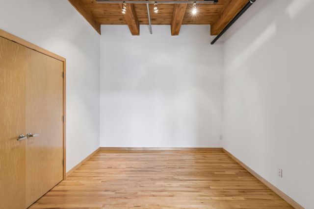 607 Washington Avenue S 303, Minneapolis, MN 55415