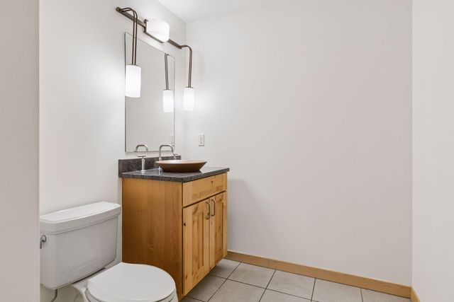 607 Washington Avenue S 303, Minneapolis, MN 55415
