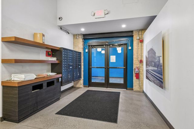 607 Washington Avenue S 303, Minneapolis, MN 55415