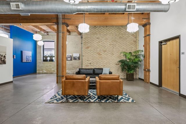 607 Washington Avenue S 303, Minneapolis, MN 55415
