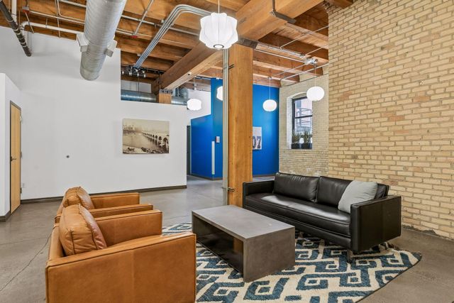 607 Washington Avenue S 303, Minneapolis, MN 55415