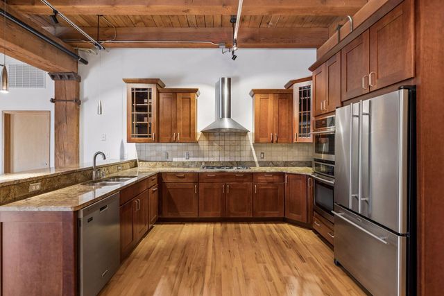 607 Washington Avenue S 303, Minneapolis, MN 55415