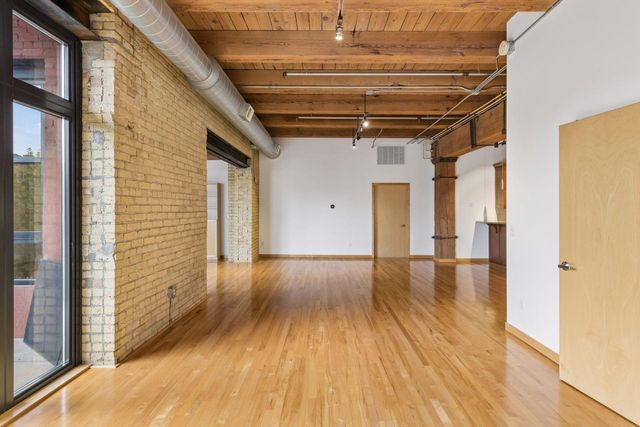 607 Washington Avenue S 303, Minneapolis, MN 55415