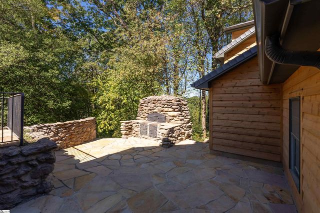 220 Lake Circle Drive, Greenville, SC 29609