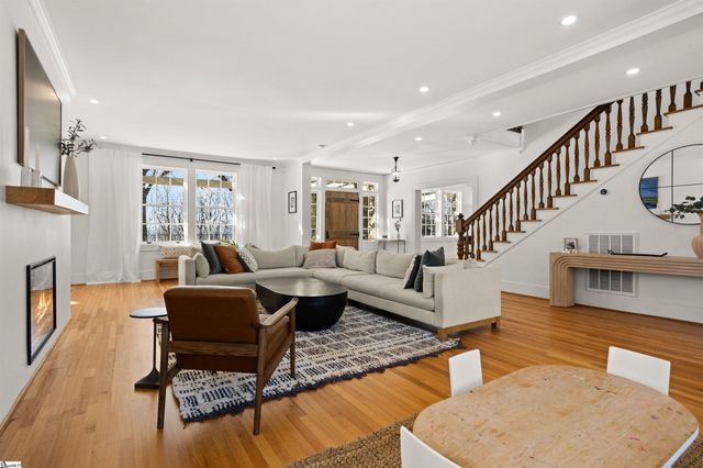 220 Lake Circle Drive, Greenville, SC 29609